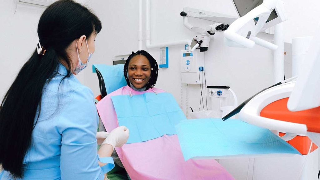 آشنایی با انواع خدمات و درمان های دندانپزشکی!