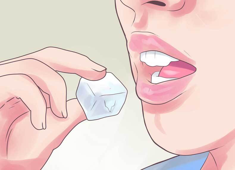 ۷ درمان طبیعی و خانگی سوختگی دهان