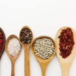 ۷ ادویه که حکم کولر را برای بدن دارند